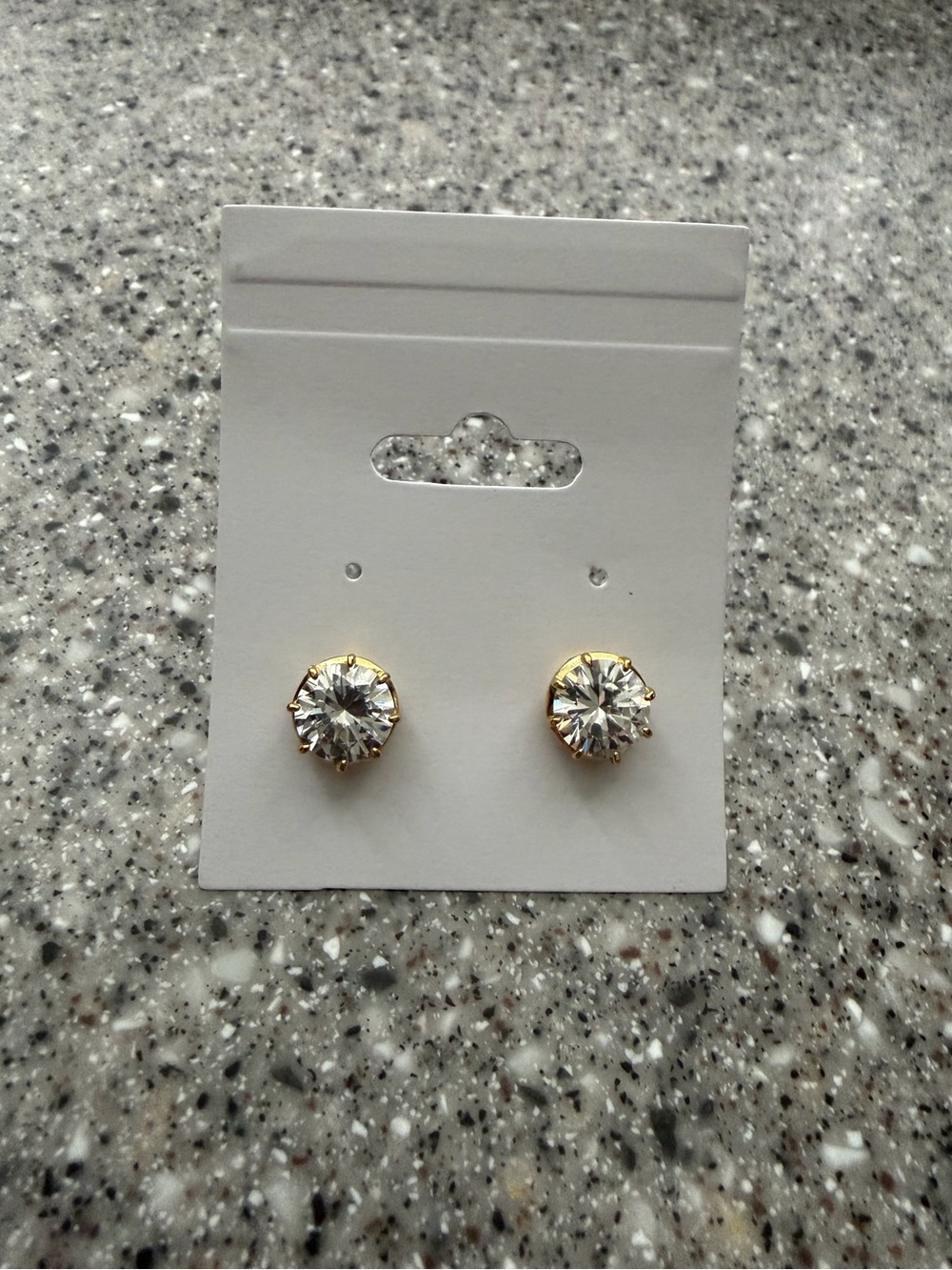 Bling bling  ✨✨stud earrings